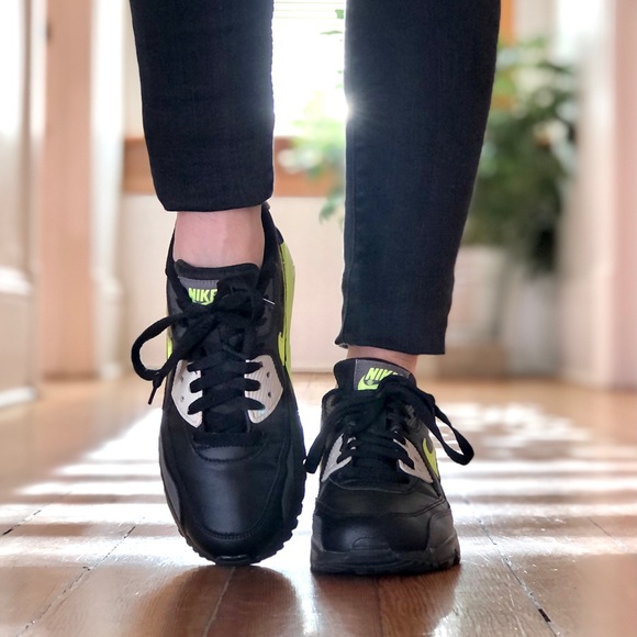 ⚡️NIKE AIR MAX 90 ⚡️ - Picture 2 of 10